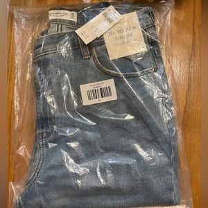 NWT Abercrombie & Fitch 90s Slim Straight ultra high rise